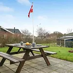Semesterbostad Stunning In Hurup Thy With Wifi Doverodde
